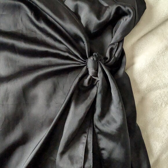 BNWT Black satin look wrap Mini dress - Picture 4 of 9